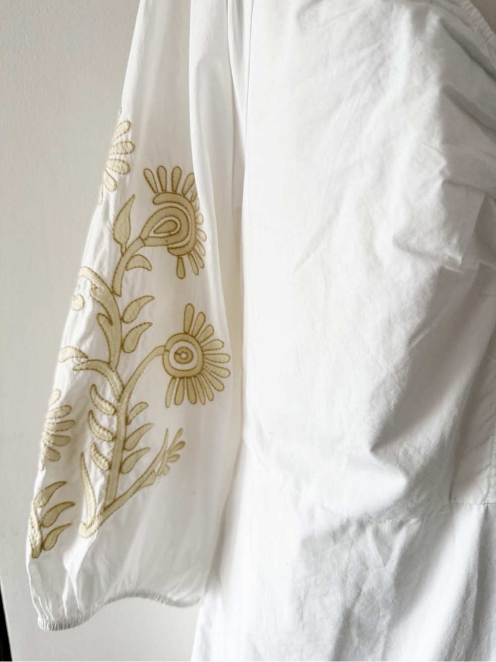 LOFT Floral Embroidered White Cotton Poplin Shirred Mini Dress Size 14 - Picture 3 of 8